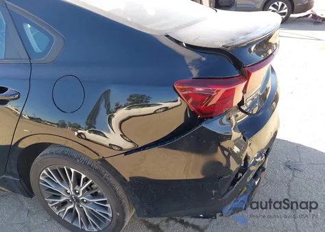 2022 Kia Forte Gt-Line из США, поврежденный, VIN 3KPF54AD3NE488430